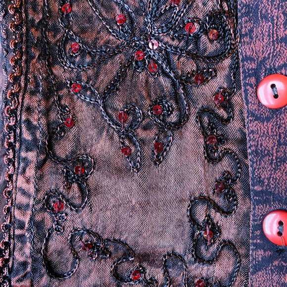 Vintage Daisy Leisure women's S/M burgundy embroidered sequinned button blouse - Picture 14 of 16